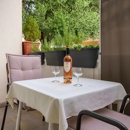 Ruza Apartament